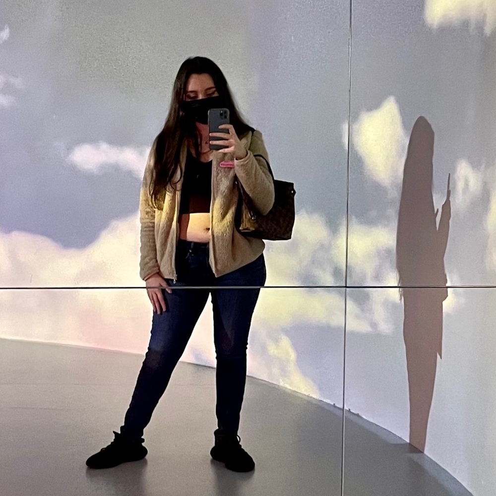 Meet your Posher, Angela